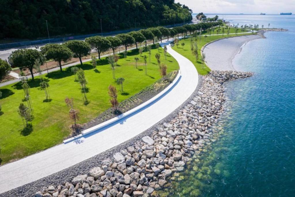 Studio With Garden Near The Sea コペル エクステリア 写真